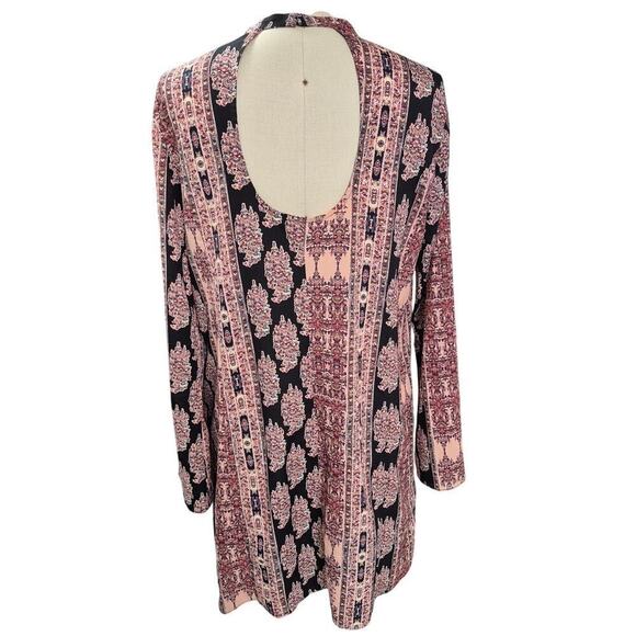 NWT BCBGeneration Colorful 100% Polyester Shift Open Back Dress Sz L - Picture 4 of 4